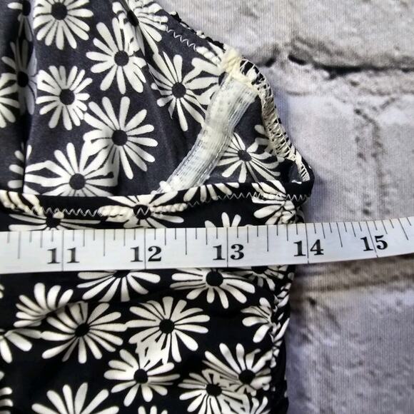 Urban Outfitters Out From Under Girl Crush Printed Bra Top White Daisy New Large - Picture 9 of 10